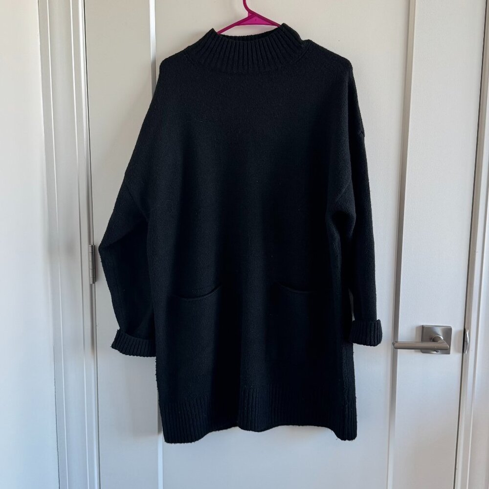 Forever 21 Black Sweater Dress with pockets in size M